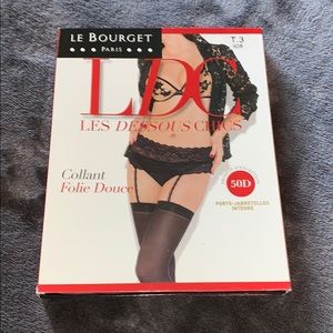New Le Bourget Paris Tights Color Noir T3 or T4